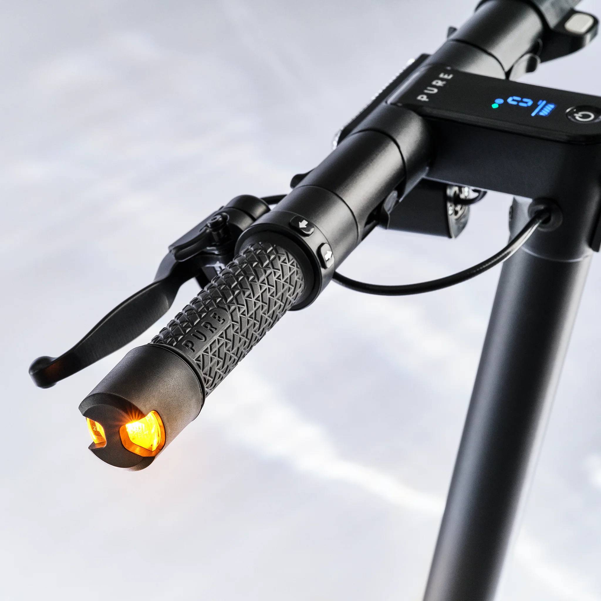 Streetbooster Pure Advance+ GR 22kmh 50km 350W 710W E-Scooter ABE