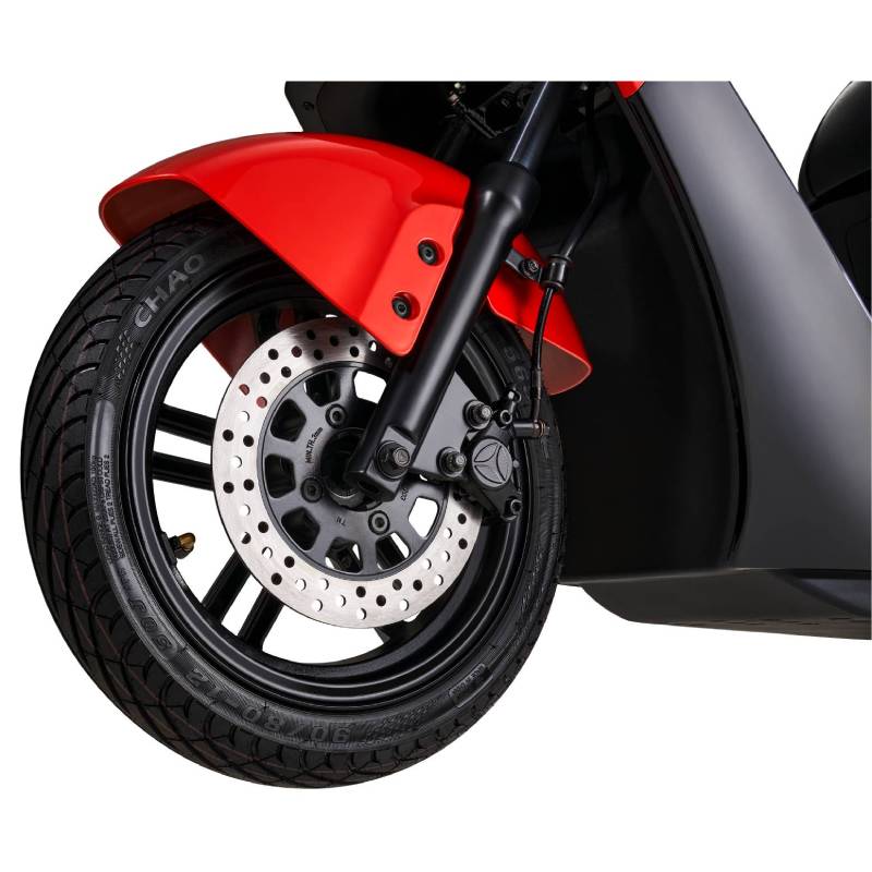 Yadea Ezeego F70 Li-Io 45kmh/1500W/27Ah/150kg/80km SW E-Roller